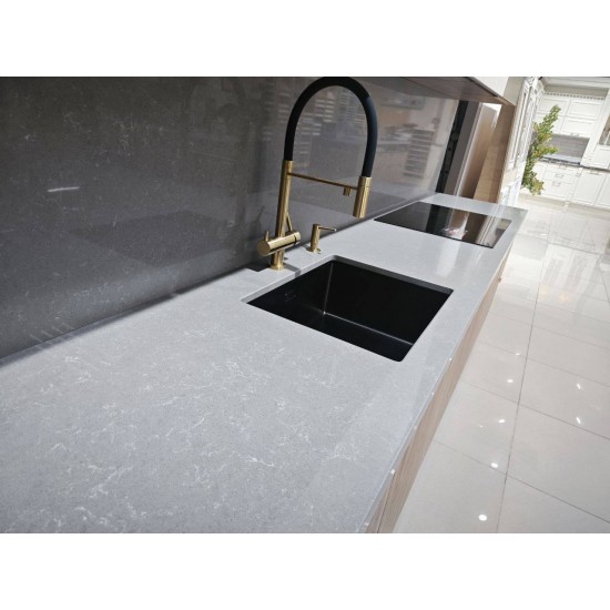 Avarus Quartz R403 / RM403 Скалы Карелии